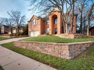 1804 Sandalwood Ln, Grapevine, TX 76051