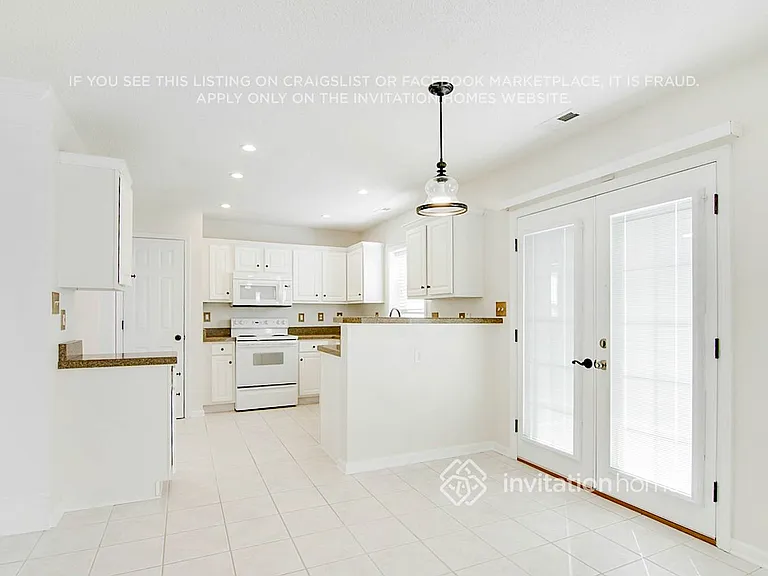 318 Winward Pointe Dr — Photo 9