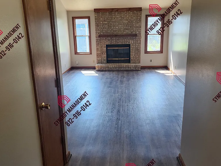 4911 Shenandoah Ave — Photo 2