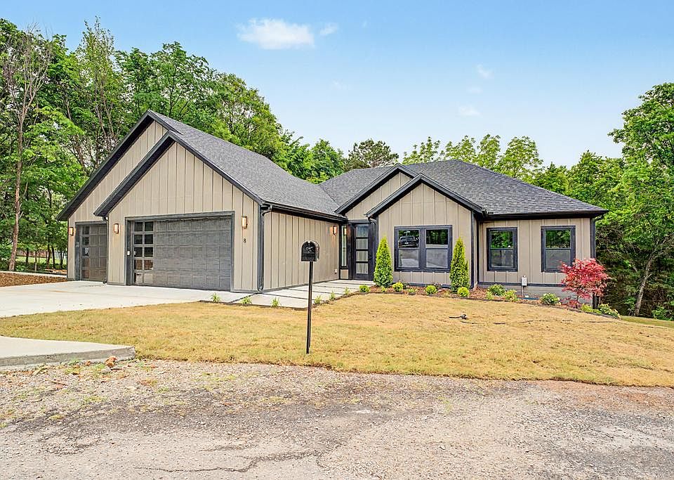 1st image of 8 Borle Cir