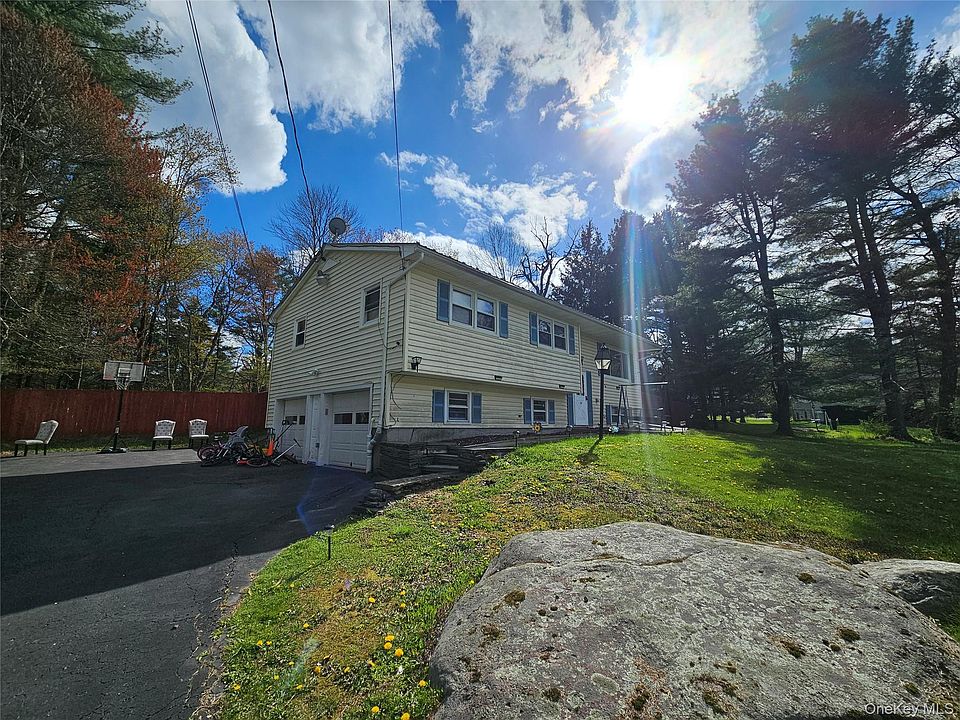 1st image of 10 Hanover Drive