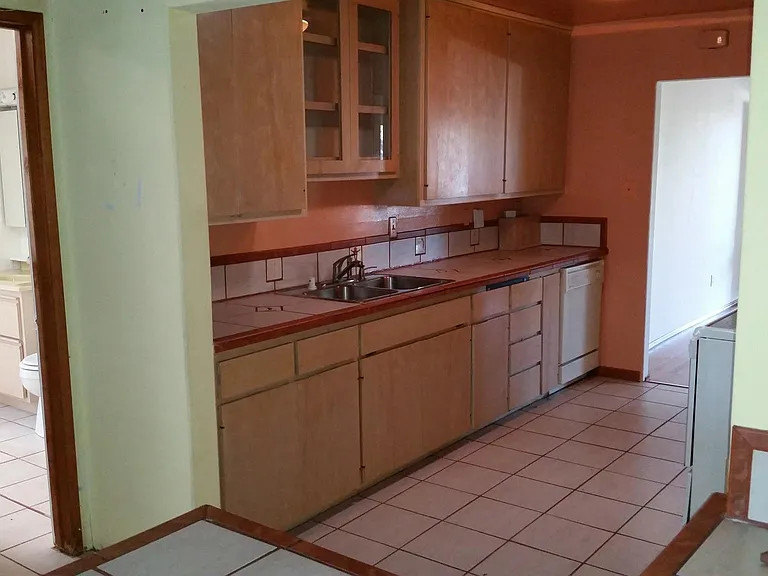 7118 Haworth St — Photo 15