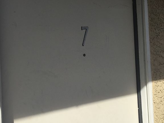 5th image of 501 Hyde Park Pl APT 7