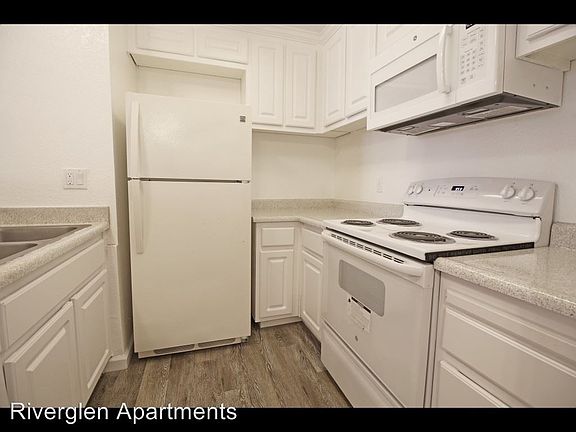 5th image of 3255 Azevedo Dr APT 0135