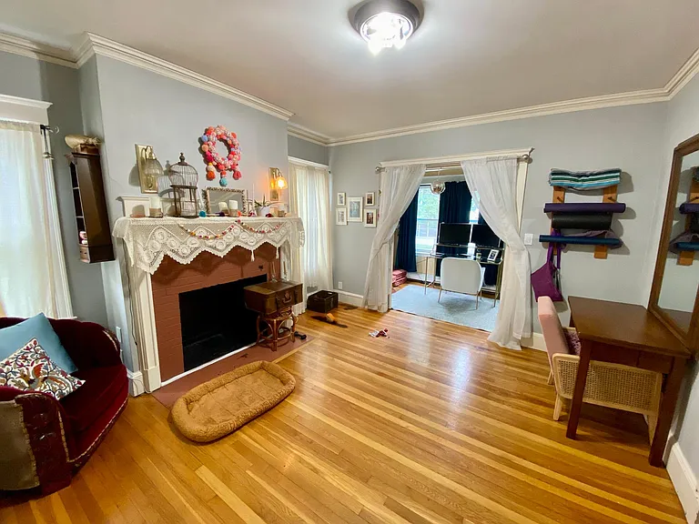 19 Burton St #2 — Photo 24