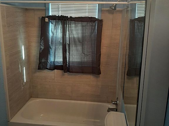 2nd image of 507 NW 15th St