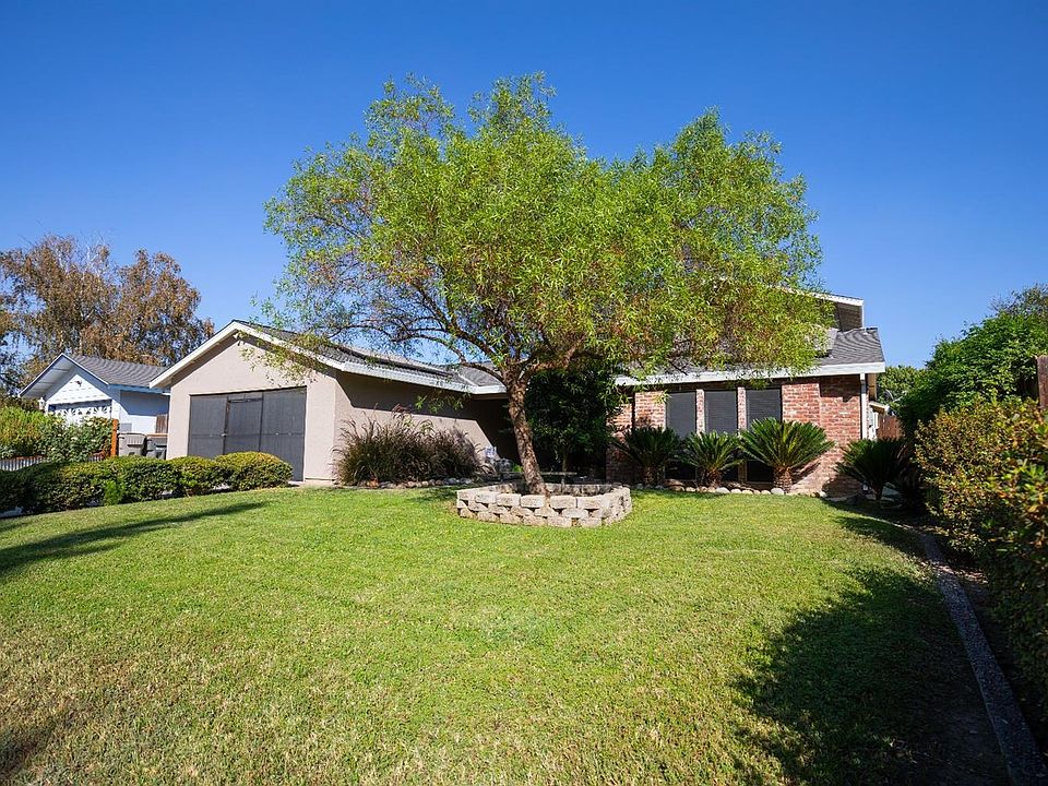 2nd image of 1717 El Paseo Dr
