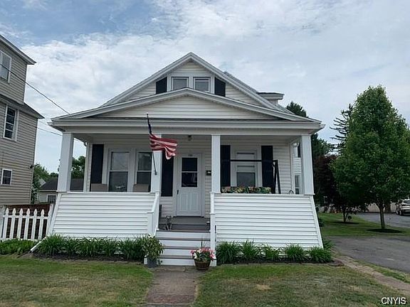 3rd image of 104 Campbell Ave