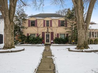 (Undisclosed Address), River Forest, IL 60305