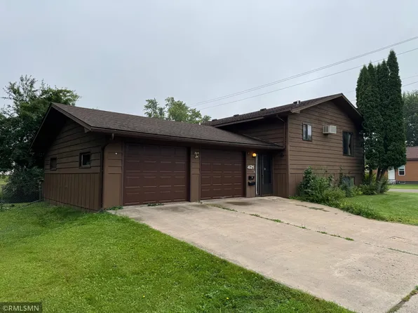 421 5th St NW, Aitkin, MN 56431