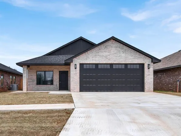 2105 Valley View Rd, Weatherford, OK 73096