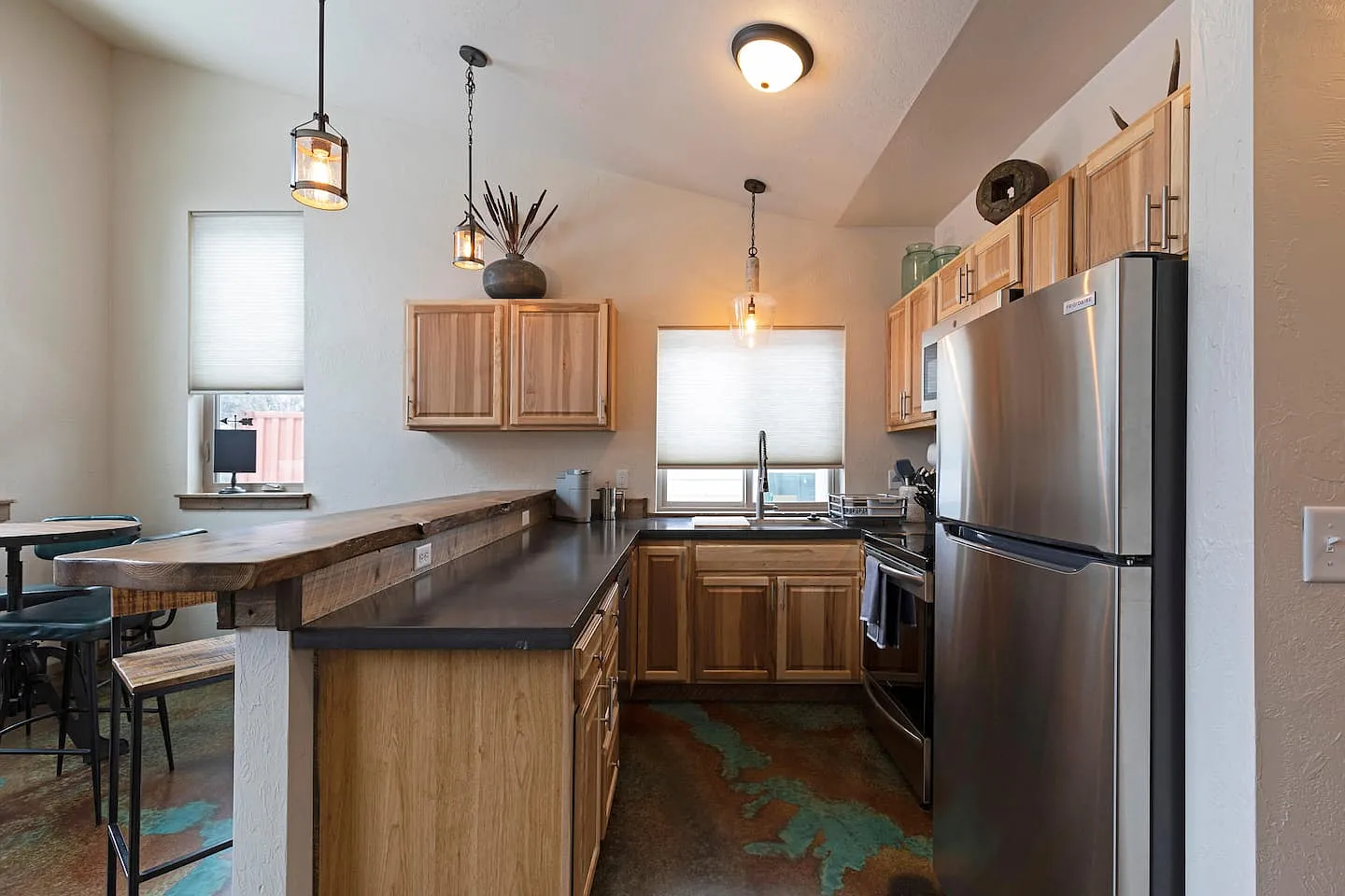 2 bed, 888 sqft, $2,500 — Photo 4