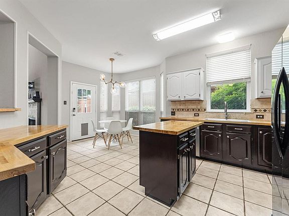 3rd image of 10713 Alexandria Dr #10713