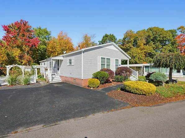 16 Robert Rd, Plainville, MA 02762