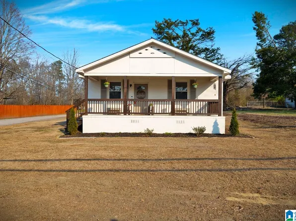 1298 Belcher Ln, Mount Olive, AL 35117