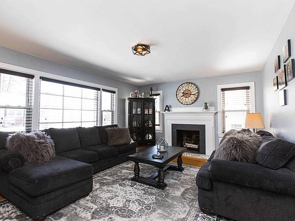 3rd image of 48 Burnett St