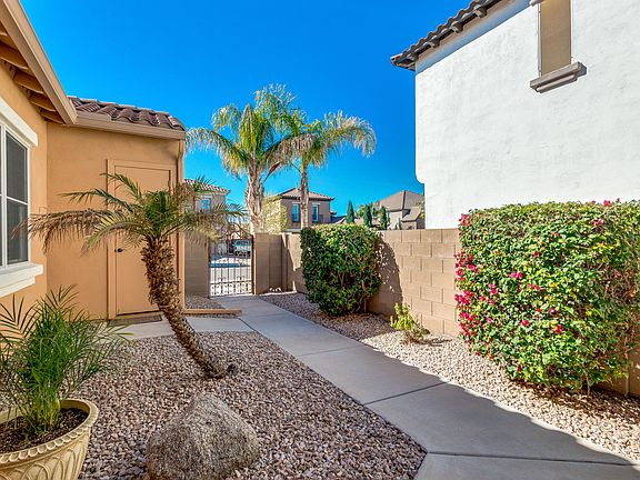 5th image of 2270 E Azalea Dr