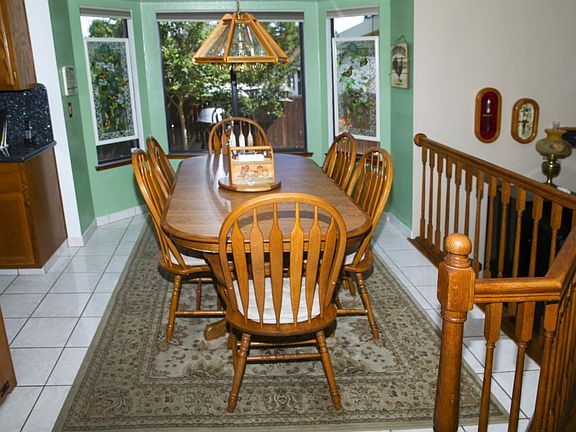 5th image of 7494 Saginaw Way