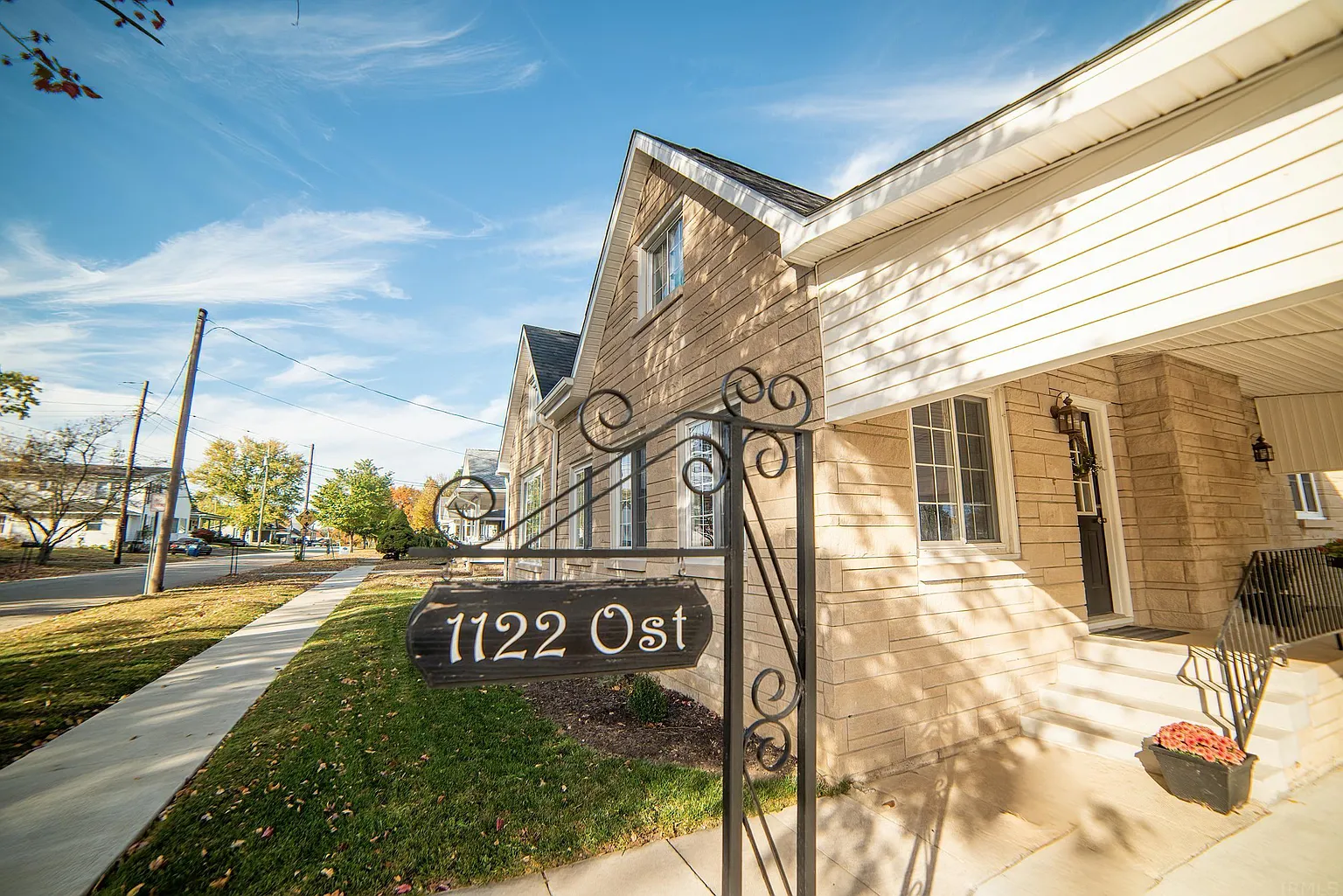 1122 O St photo 1