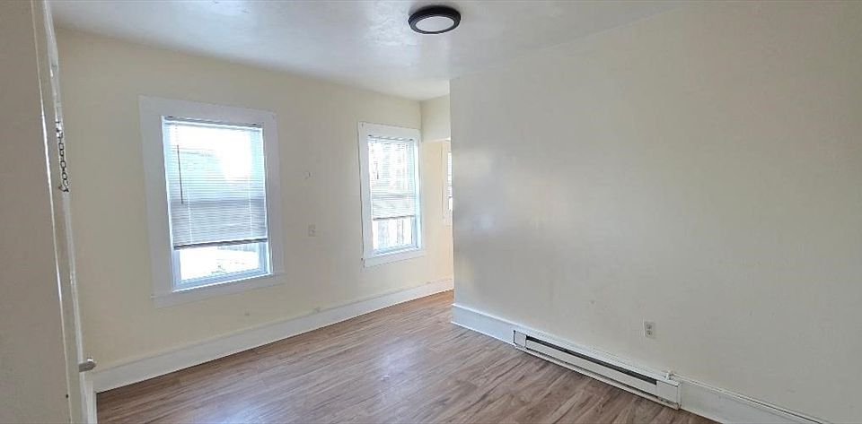 1st image of 18 Linden St #1