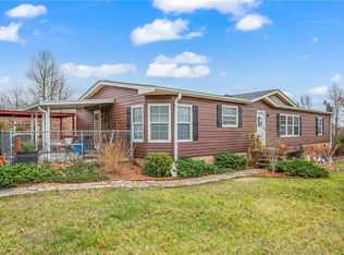 6851 Baux Mountain Rd, Germanton, NC 27019