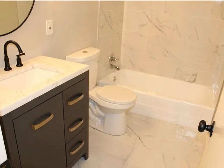 24 Virginia Dr — Photo 3