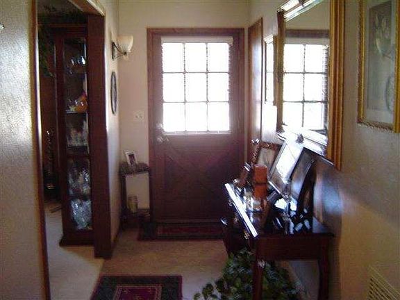 3rd image of 2717 Grand Blvd