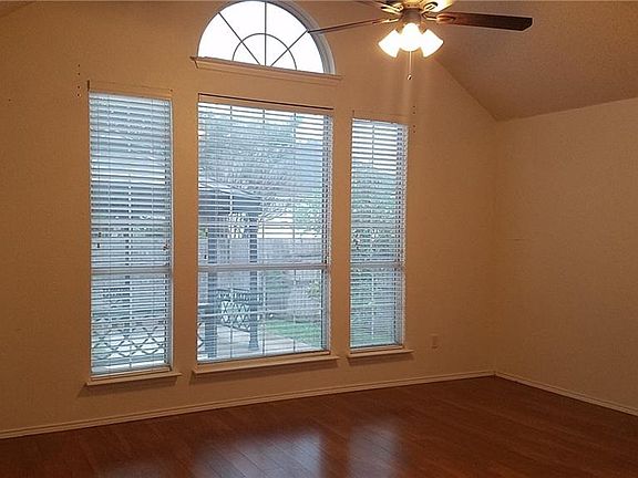 4th image of 6921 Thunderbird Dr
