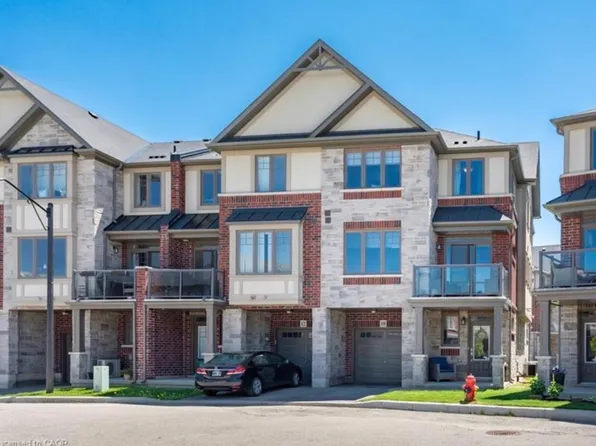 10 Egleston Ln, Hamilton, ON L9G 0G7