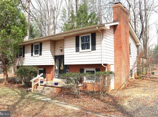 9305 Lees Ridge Rd, Warrenton, VA 20186