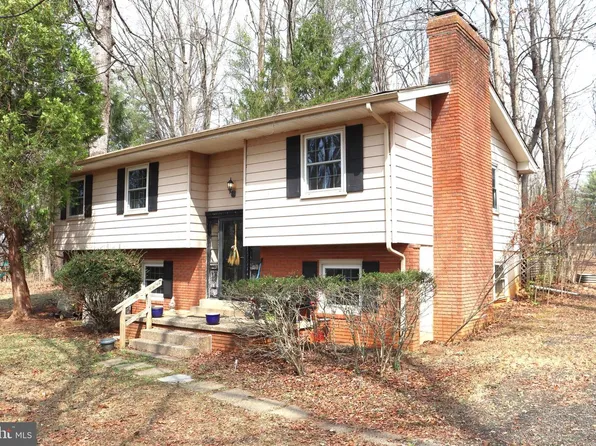 9305 Lees Ridge Rd, Warrenton, VA 20186