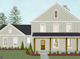 2020 Melody Ln #8, Lancaster, PA