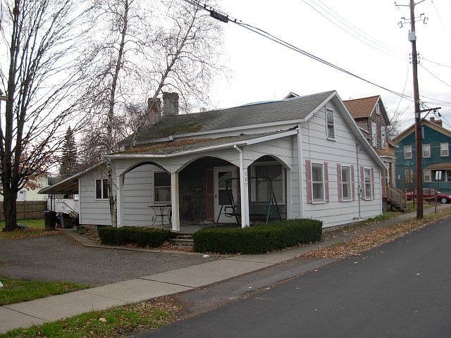 1st image of 207 John St