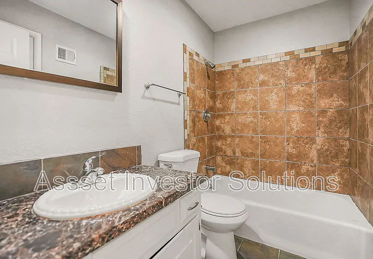 11109 Delmar Ct — Photo 16