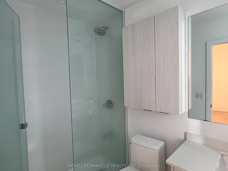 176 Clonmore Dr #4 — Photo 21