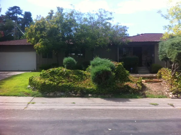 4221 Carnegie Way, Sacramento, CA 95821
