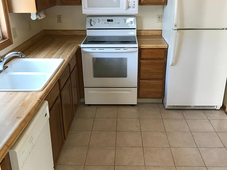 2215 3rd St SW — Photo 8