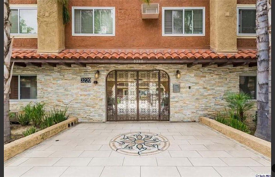 1st image of 3220 Altura Ave APT 212