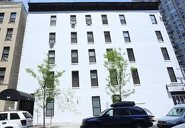 1403 Second Avenue in Lenox Hill