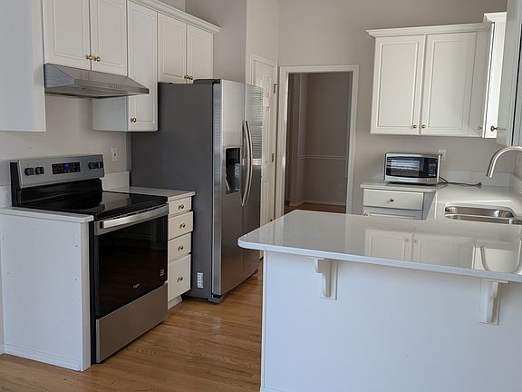 3rd image of 16672 NW Stoller Dr
