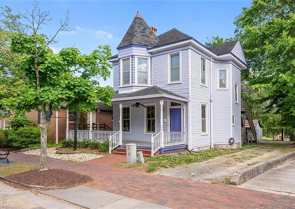 1st image of 311 Main St