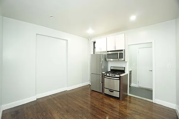 Rented by BRICK & GALO REALTY CORP | media 10