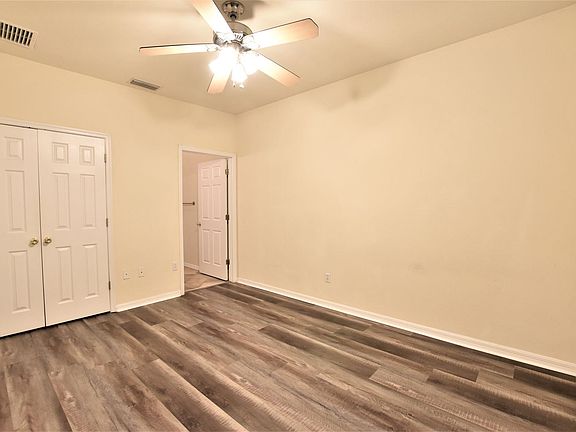 5th image of 4205 SW 31st Dr APT 5
