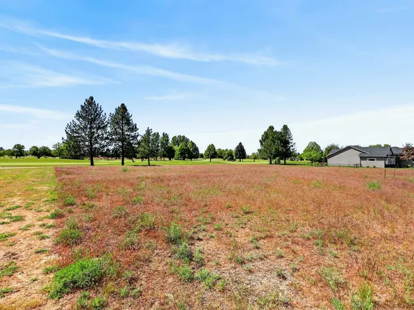1438 E 12th St, Deer Park, WA 99006