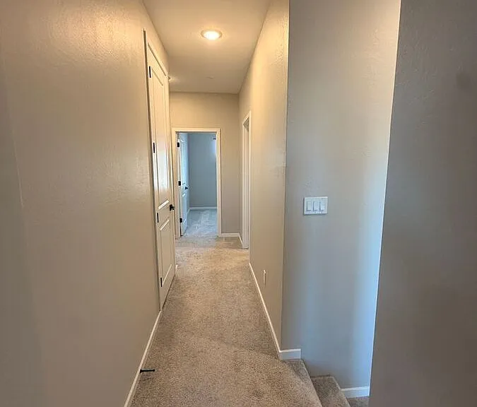 740 E Lark St #102 — Photo 9