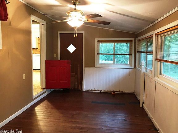 4th image of 1506 N Shore Dr