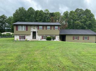 210 Guadalcanal Ave, Beckley, WV 25801