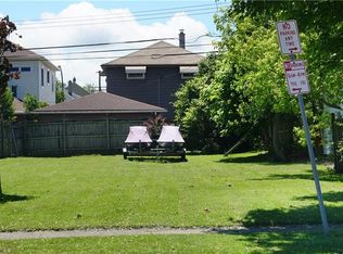 15 Harding Rd, Buffalo, NY 14220