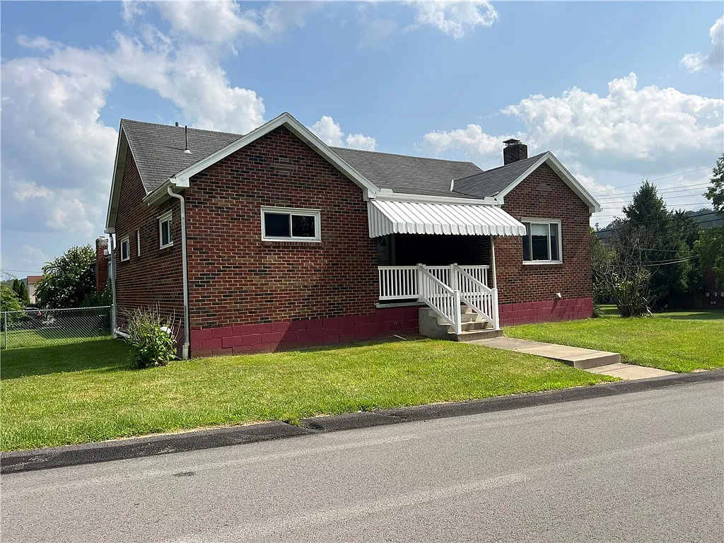 1701 Kansas Ave photo 1