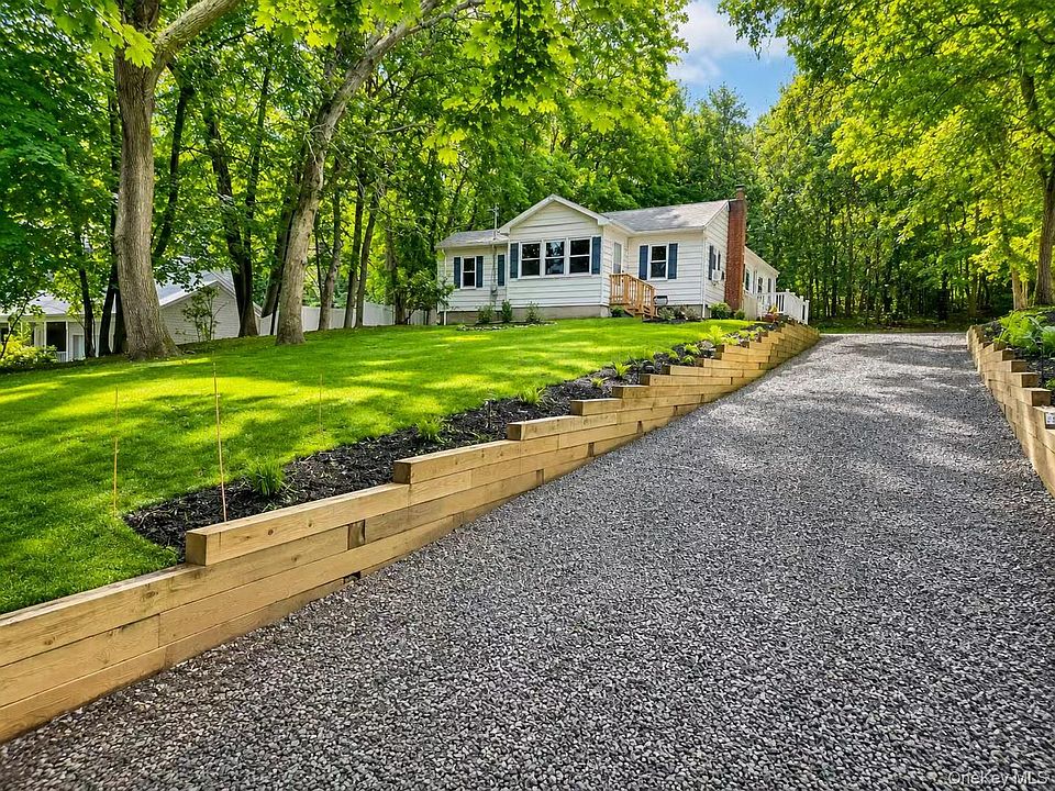 1st image of 40 Christian Avenue